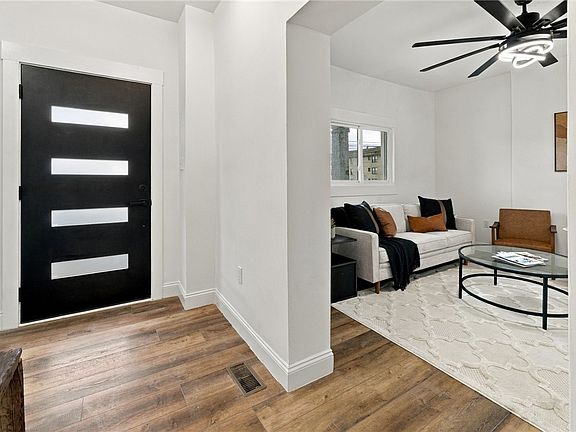 5th image of 2632 Broadway Ave