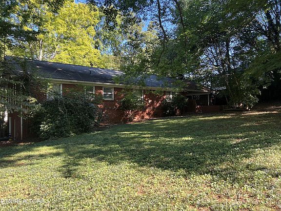 5th image of 504 Hayworth Dr