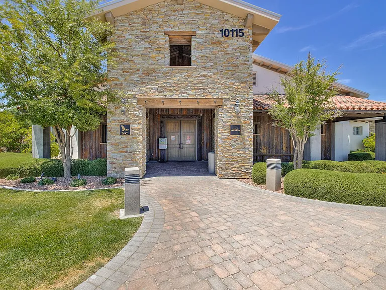 10930 Krista Leigh Ave — Photo 46