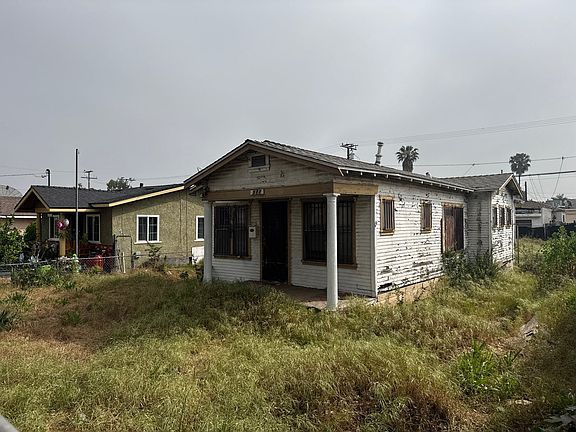 2nd image of 928 S Oak St