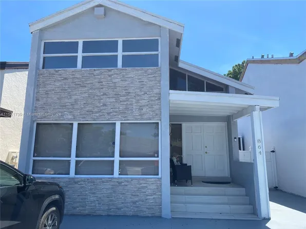 864 W 39th Pl, Hialeah, FL 33012
