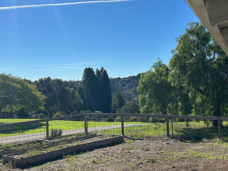 2nd image of 800 Senda Ladera
