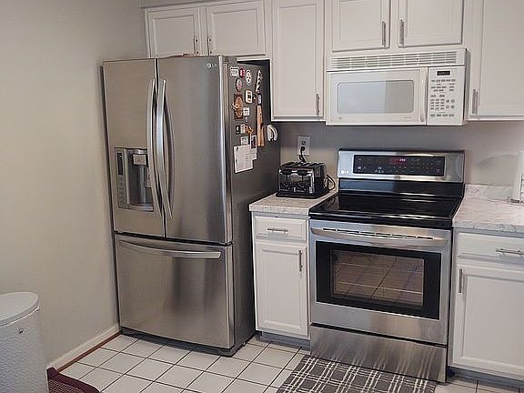 2nd image of 114 Orchard Vw