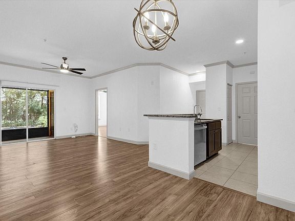 4th image of 5610 Pinnacle Heights Cir