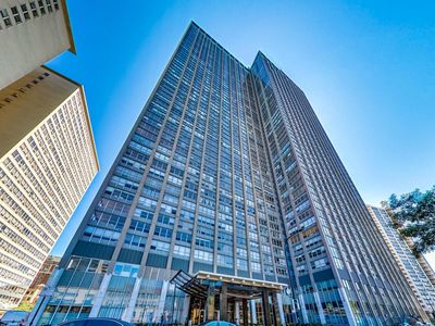 655 W Irving Park Rd APT 1313, Chicago, IL, 60613