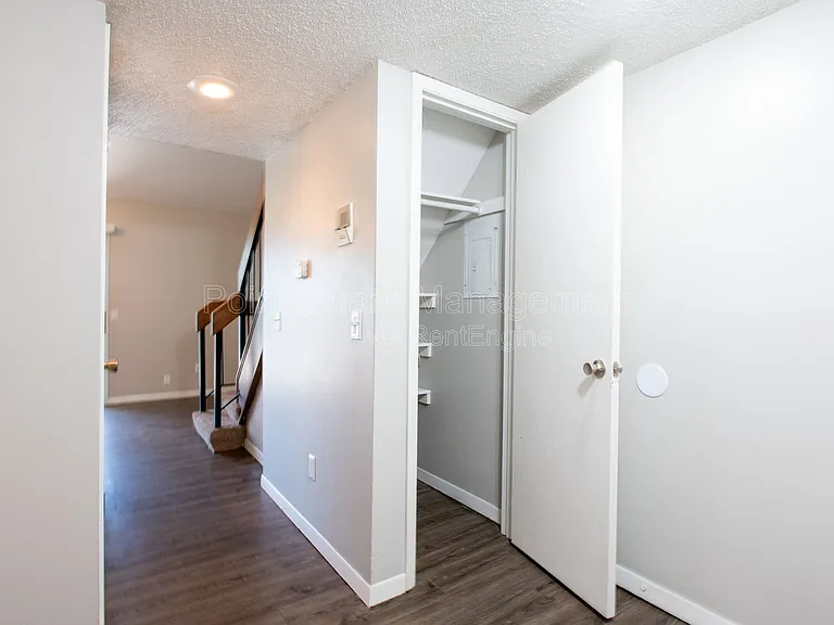Midtown Place Apartments — Photo 42