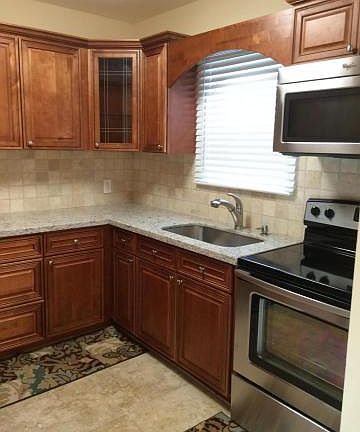 3rd image of 1112 N D St