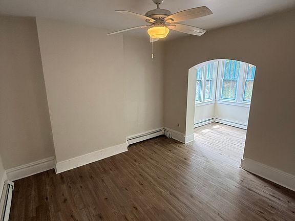 2nd image of 39 Kenmore Ave Floor 1