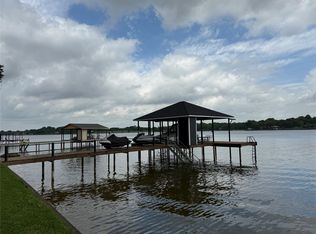 11186 Lakeside Ln, Mabank, TX 75156