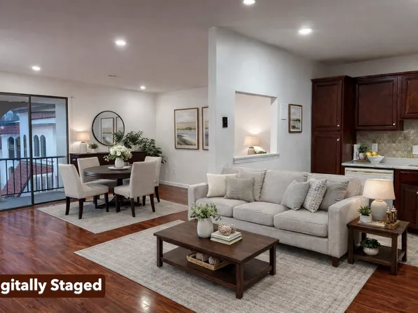 685 Oak St #12-11, Brockton, MA 02301