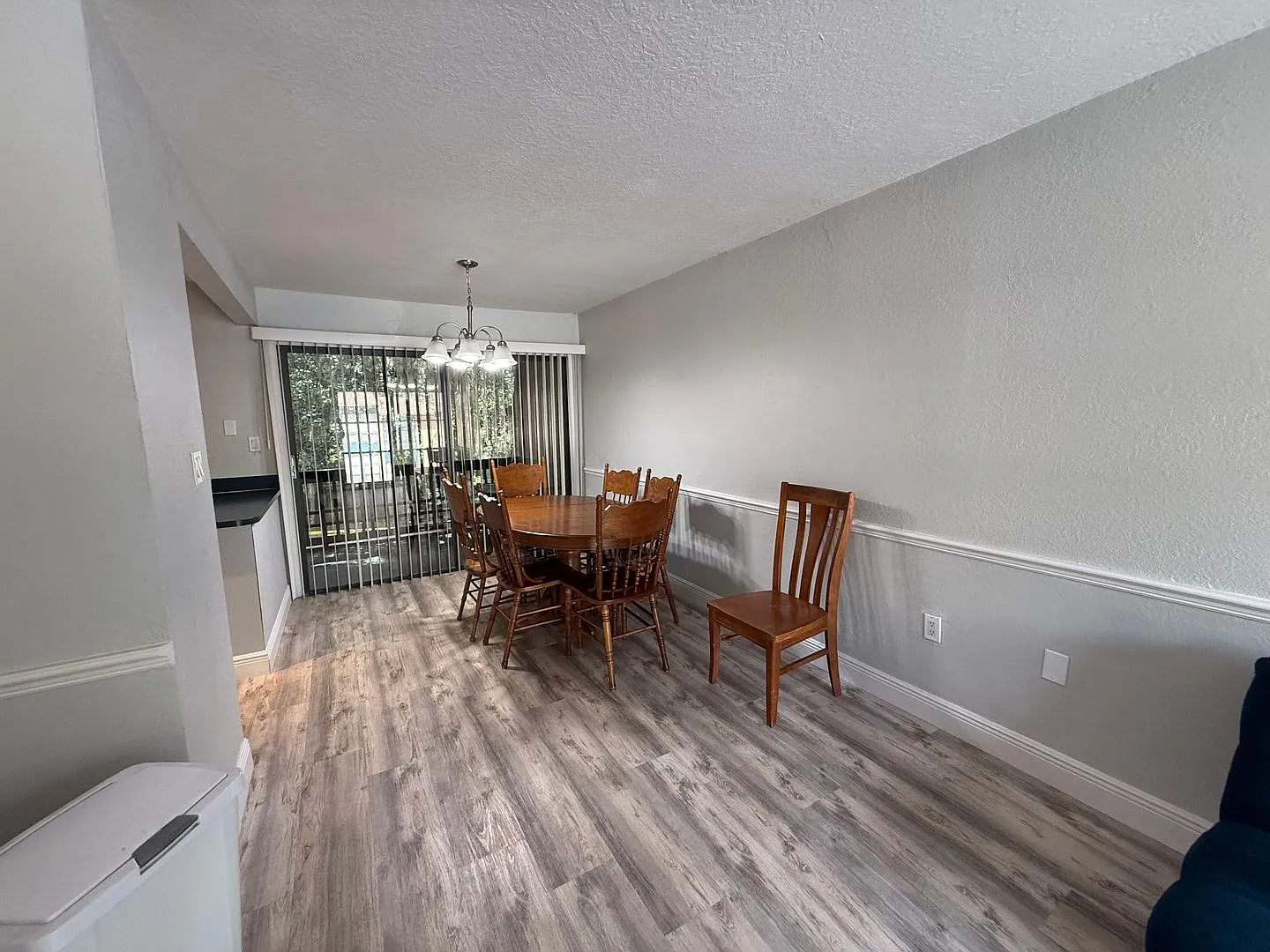 * Move In Special * 1/2 Off 2nd Month's Rent!! Spacious 1,226 Sf Unit - 2 Bd / 2 Ba Near Uf - Bra... — Photo 3