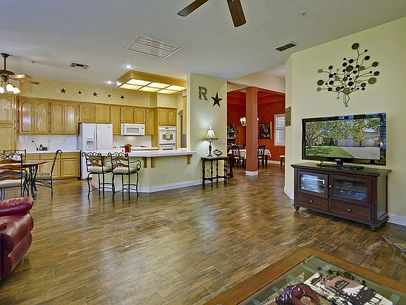 5th image of 4904 Tiverton Ct