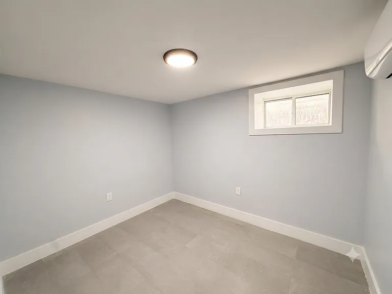 325 Eldert St #BB — Photo 5