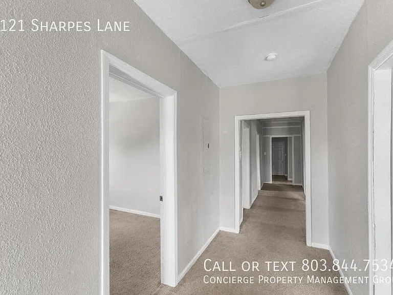 1121 Sharpes Ln — Photo 7