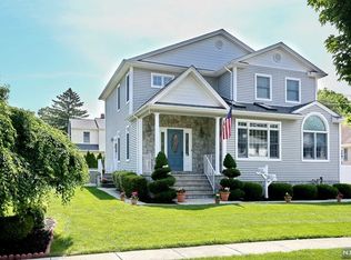 107 Forest Ave, Hawthorne, NJ 07506