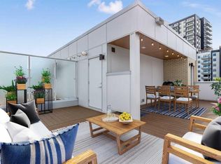 4060 S Kovitz Ln NW, Calgary, AB T3B 6H3