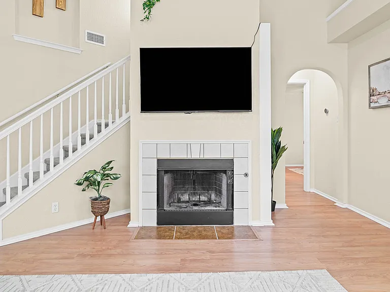 6 Pembroke Ct — Photo 6