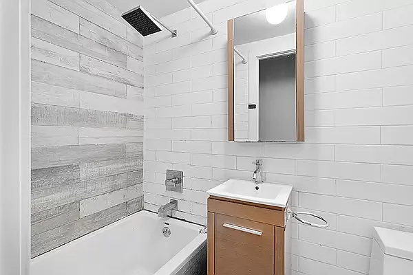 Rented by Safdie Realty Group | media 14