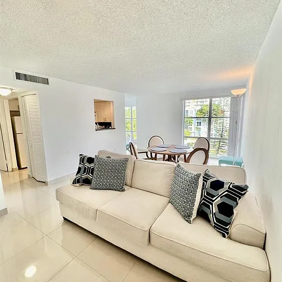 17570 Atlantic Blvd #416 — Photo 1