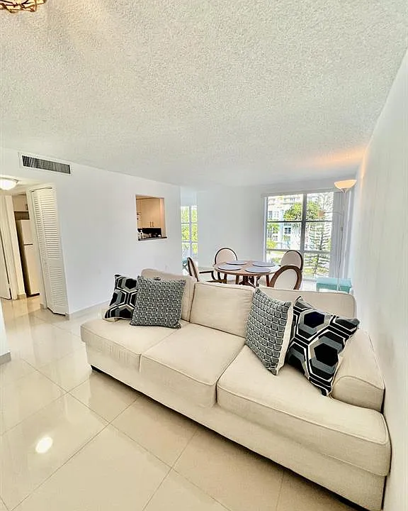 17570 Atlantic Blvd #416