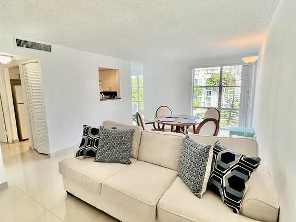 17570 Atlantic Blvd, Sunny Isles Beach, FL
