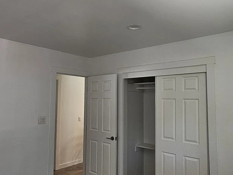 2233 Washington Ave #A — Photo 5