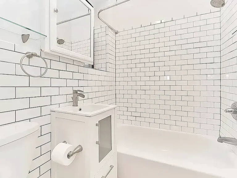 442 Sterling Pl #14 — Photo 4