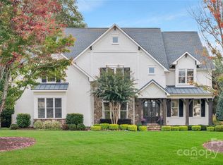 2003 Streamview Ct, Waxhaw, NC 28173