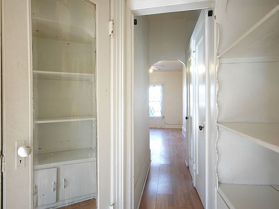 4th image of 809 Lincoln Pl #3