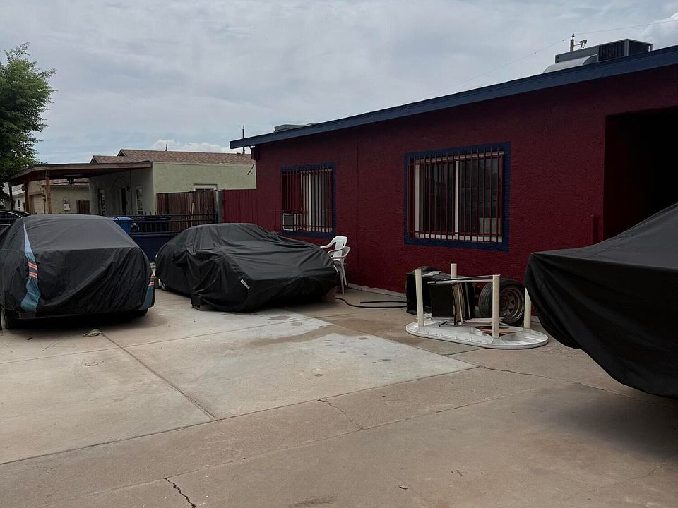 1st image of 902 S 30TH Drive