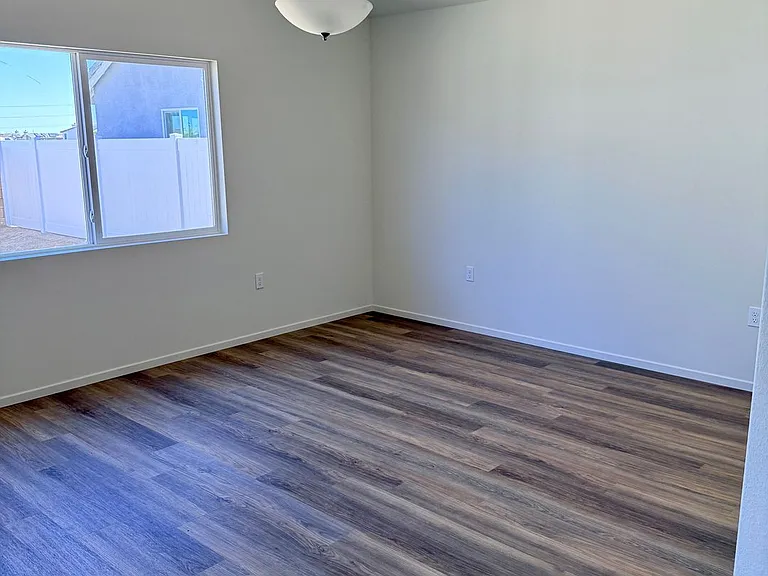 11702 Sebastian Rd — Photo 23
