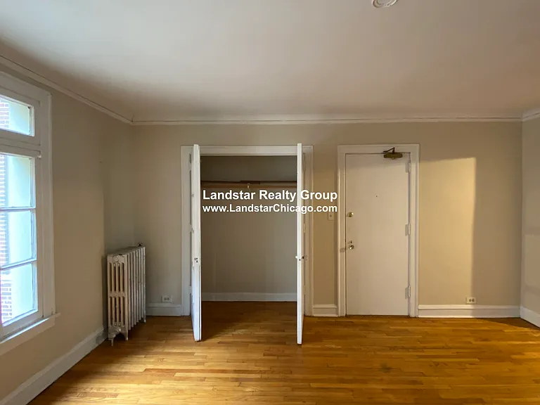 909 Elmwood Ave #K3 — Photo 6