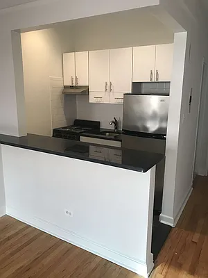 Rented by Metropolis Real Estate of Manhattan | media 38