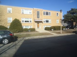 4950 Greenwood St, Skokie, IL 60077