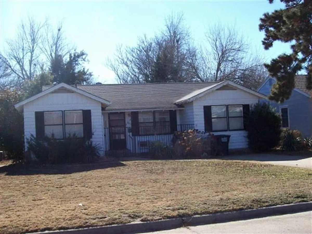2013 W. Elm - 1 — Photo 1