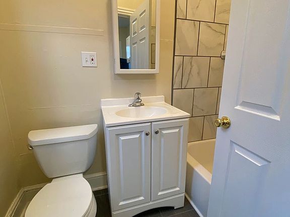 2nd image of 217 N Charlotte St #1