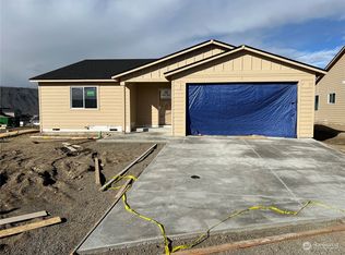 330 S Newark Loop, East Wenatchee, WA 98802