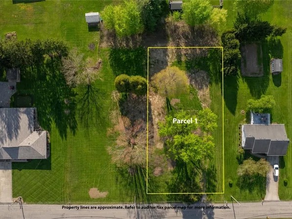 856 Wilhelm Rd, Hermitage, PA 16148