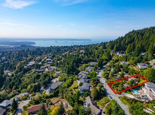 560 Craigmohr Dr, West Vancouver, BC