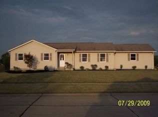 102 Carol Dr, Creston, OH 44217