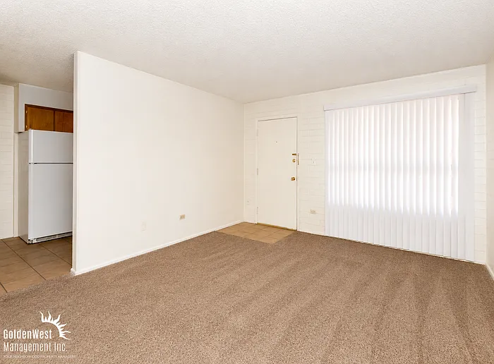 2041 W Berridge Ln #11 — Photo 18
