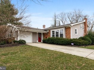 138 E Saint Andrews Dr, Mount Laurel, NJ 08054