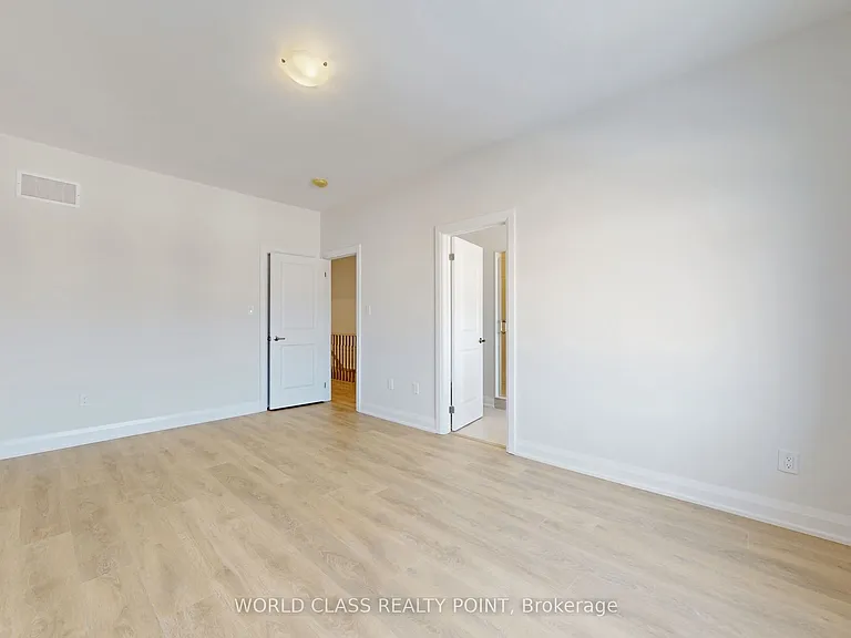 133 Seguin St — Photo 13