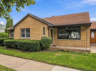 4432 W Howard AVENUE, Milwaukee, WI 53220