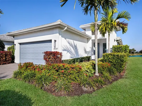 5197 Barnett Cir, Lakewood Ranch, FL 34211