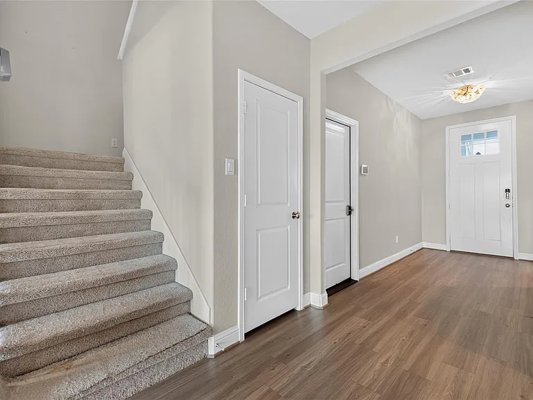 2524 Hagerman Ct — Photo 30