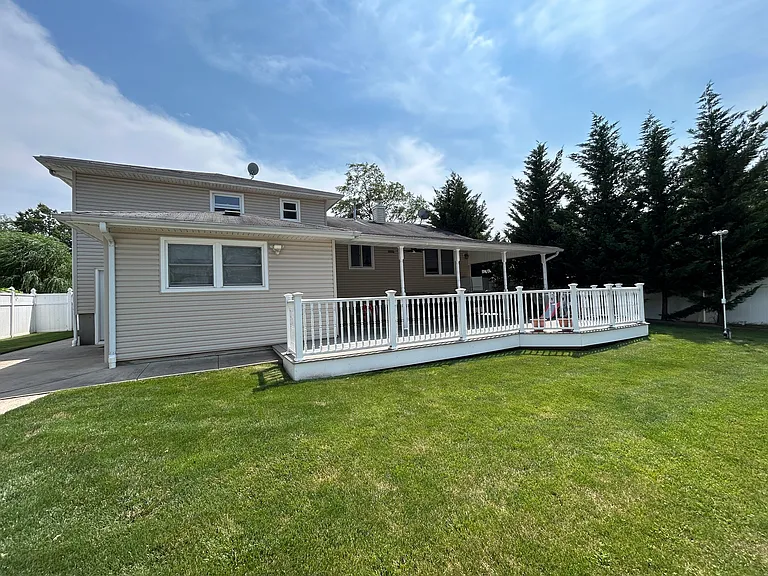 12 Runnymede Rd — Photo 20