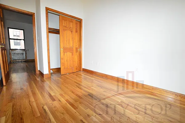 Rented by City Stop Realty | media 14