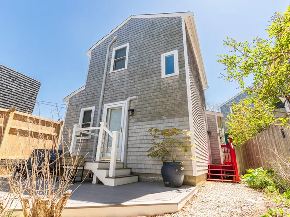 20 Race Road Unit 7, Provincetown, MA 02657