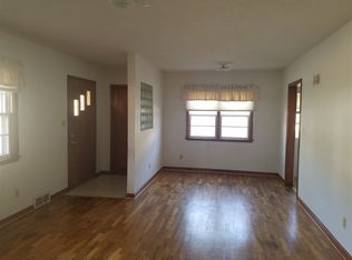 609 Bertrand St, Manhattan, KS 66502